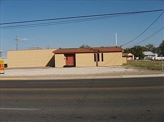 1st image of 101 S Sunset Ave
