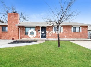 2504 Yorkshire Ave, Moore, OK 73160