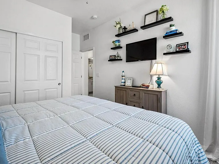 9393 Pitkin St — Photo 24