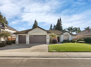 2816 Applewood Dr, Lodi, CA 95242