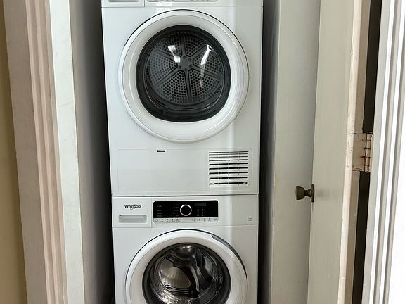 5th image of 469 Ena Rd APT 1811