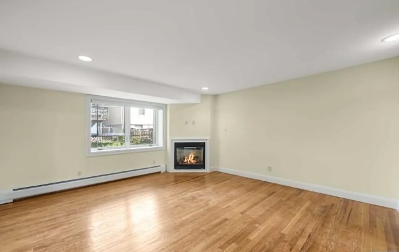 1 bed, $2,000 — Photo 2
