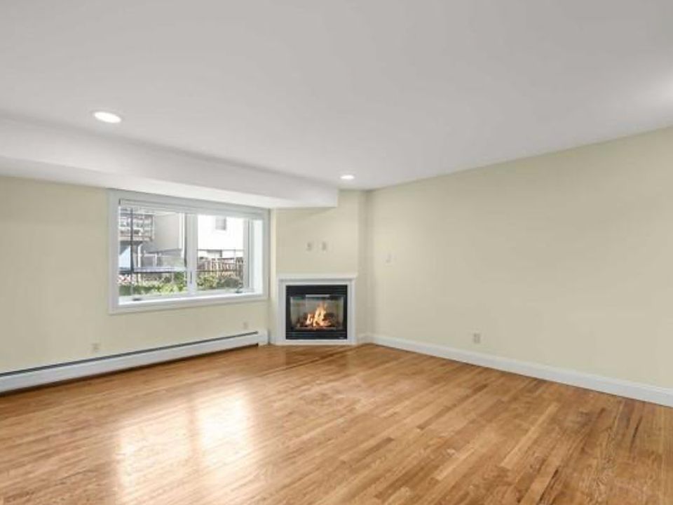 2nd image of 18A E Oakdene Ave #Gf