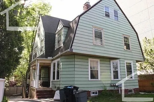 17 Putnam Ave Photo 1
