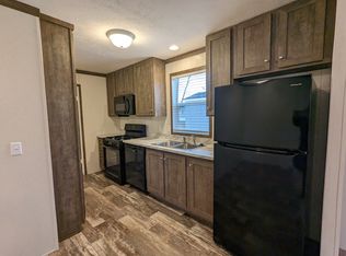 221 Colorado St #221, Belleville, MI 48111