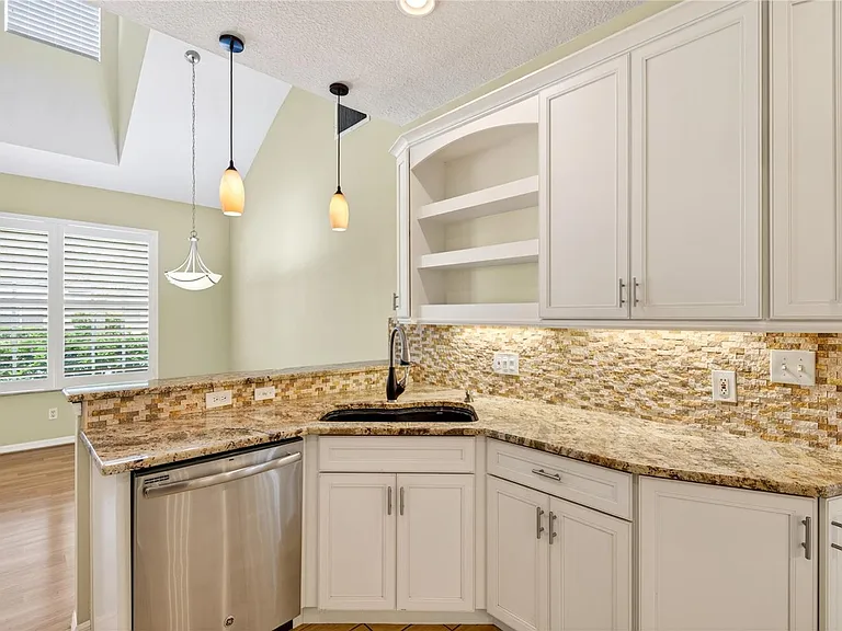 10801 Spring Mountain Pl — Photo 13