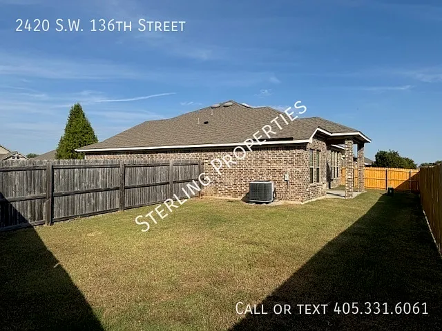 2420 SW 136th St — Photo 37