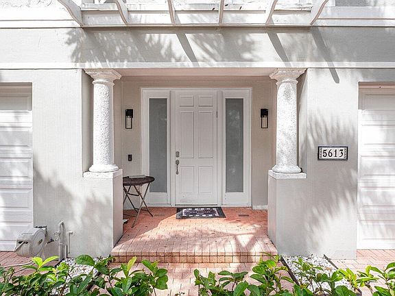 2nd image of 5613 NW 39th Avenue
