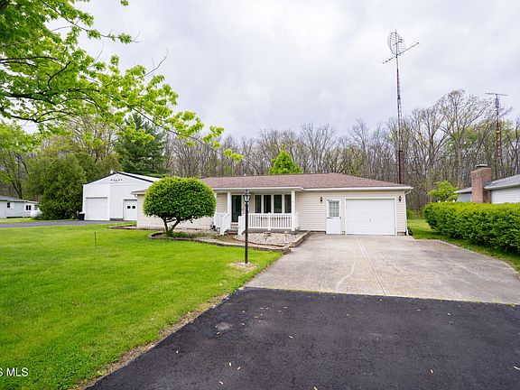 3rd image of 15172 Dohoney Rd