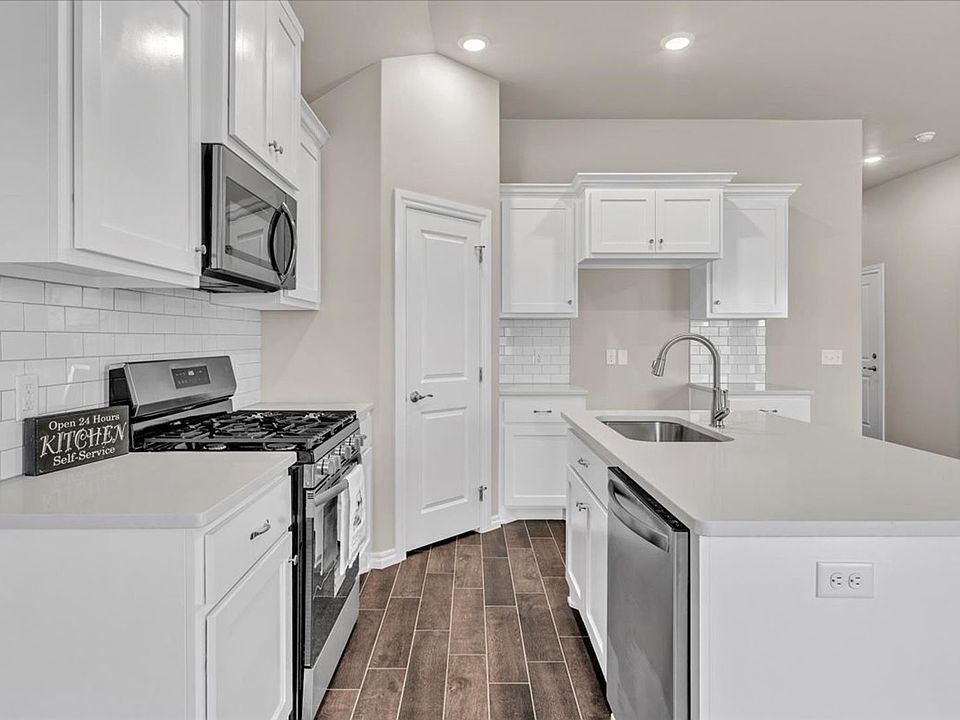 1st image of 3316 Mangrove Rd