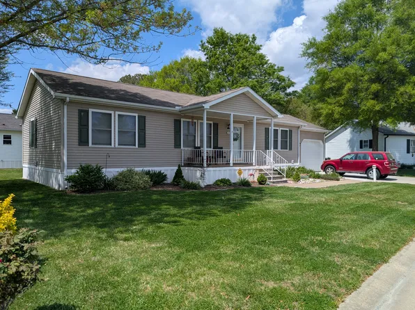 25 Victoria Ct #204, Easton, MD 21601