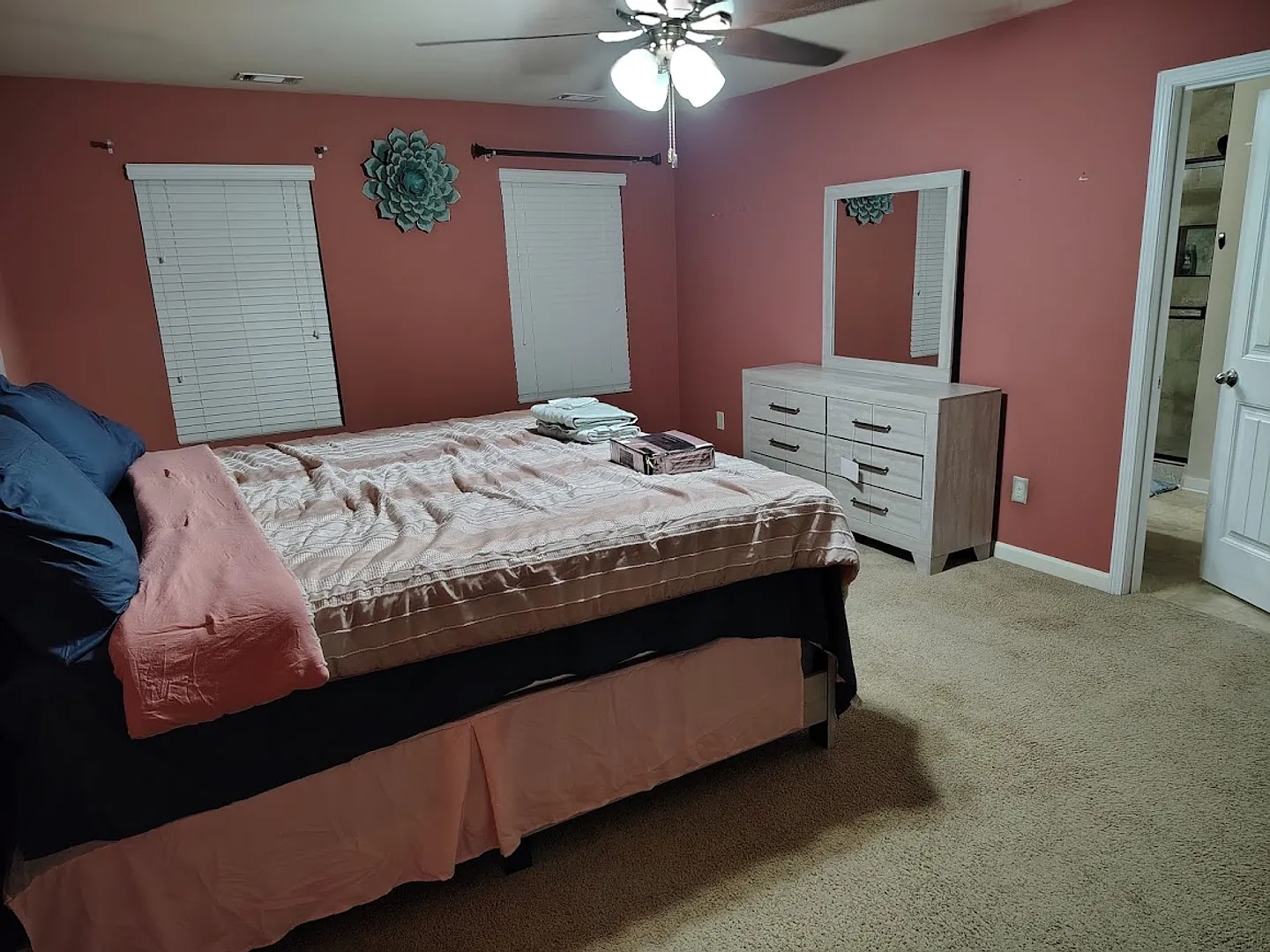 829 Blue Hill Lane — Photo 3
