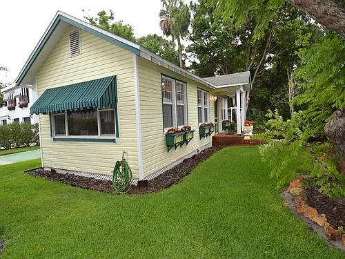 1120 Broadway Photo 1