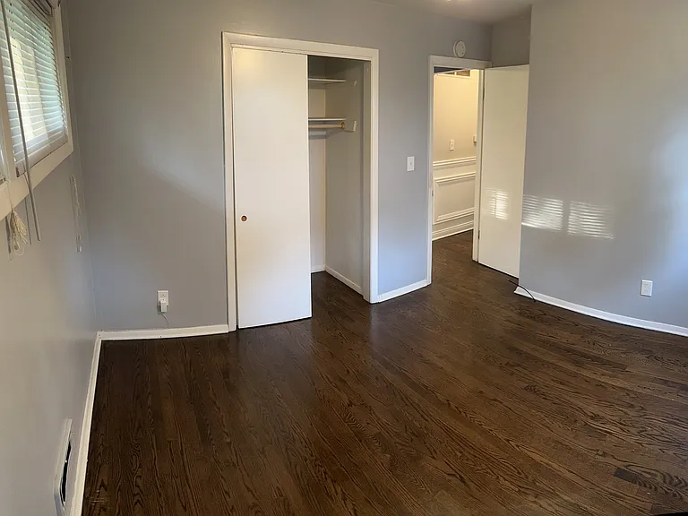 15509 Park Ln — Photo 7
