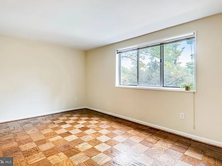 10300 Rockville Pike #301 — Photo 6