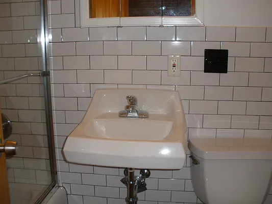 Rented by Elinor Taasa, LREB | media 30