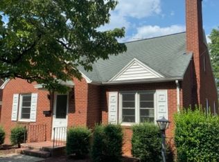 111 S Dogwood Ave, Siler City, NC 27344