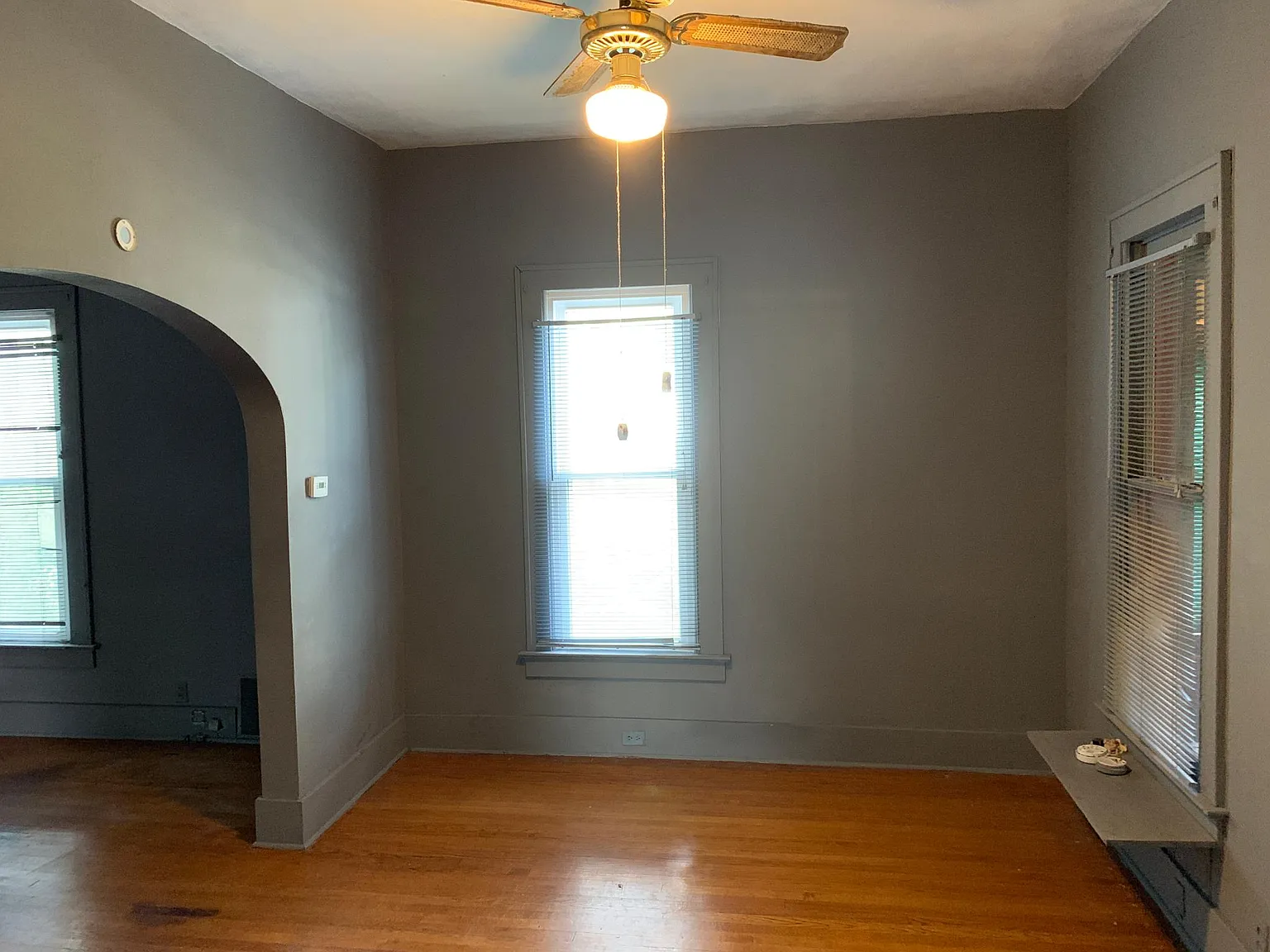2 bed, 1100 sqft, $1,100 — Photo 2