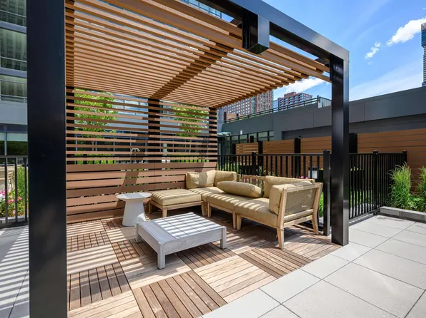 155 Bay Street image 30 of 44