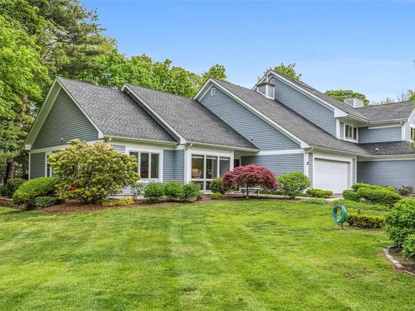 26 Bagy Wrinkle Cv, Warren, RI 02885