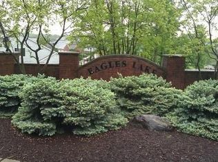 5215 S Eaglesnest Dr #69, Cincinnati, OH 45248