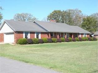 921 Charmont Dr, Charleston, AR 72933