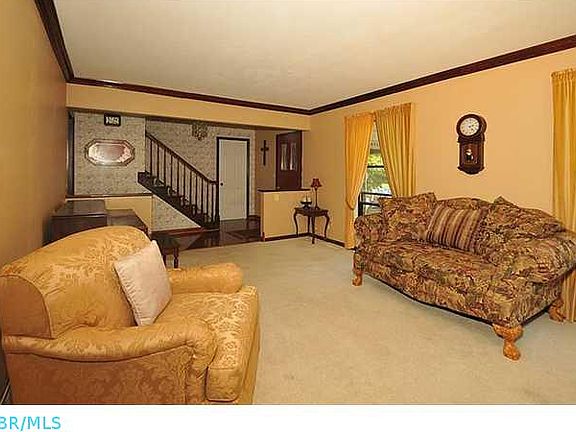 4th image of 137 Bellefield Ave