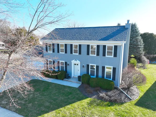 W67N1010 Cambridge AVENUE, Cedarburg, WI 53012