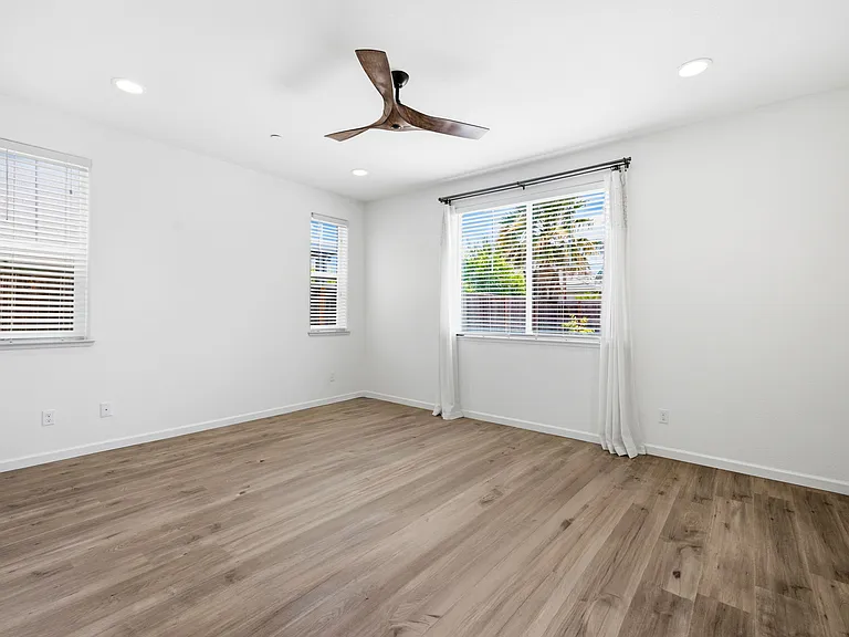 8600 Arcos Way — Photo 24