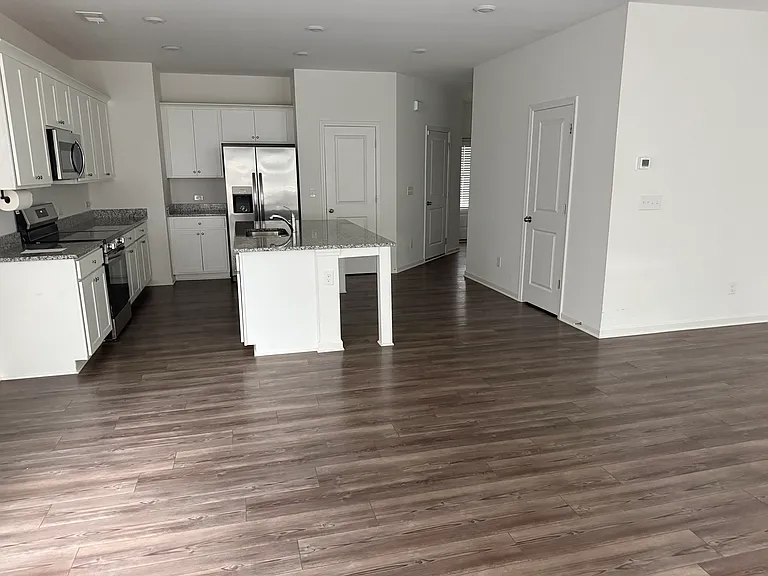 126 Star Ct — Photo 3