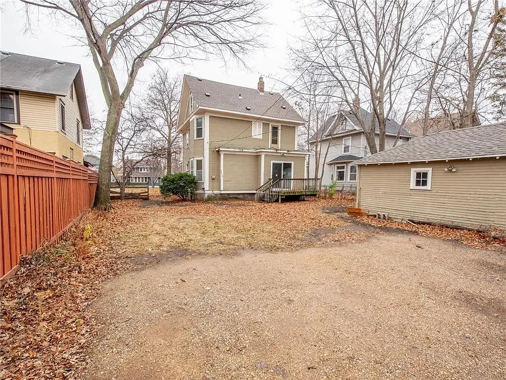 5 bed, $3,200 — Photo 3