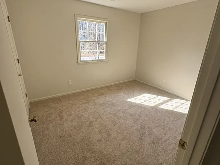 11 Brookfield Dr — Photo 9