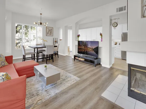 2850 Ballesteros Ln, Tustin, CA 92782