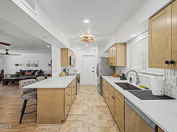 2nd image of 17468 N DEL WEBB Boulevard