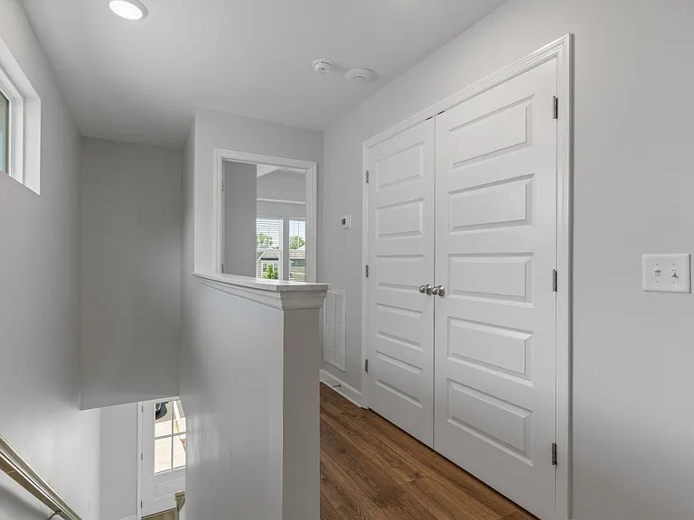 165 Harvard Dr — Photo 16