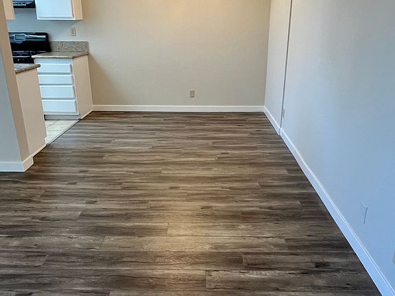 2nd image of 700 E Cedar Ave #Ee37dc3f2