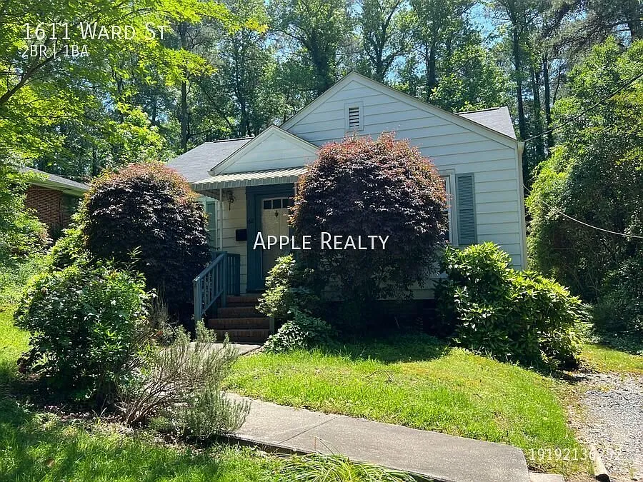 1611 Ward St - Available in September! — Photo 1
