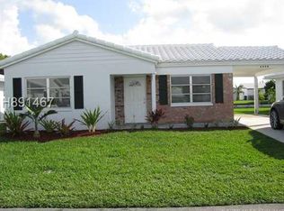 6608 NW 74th Pl, Tamarac, FL 33321