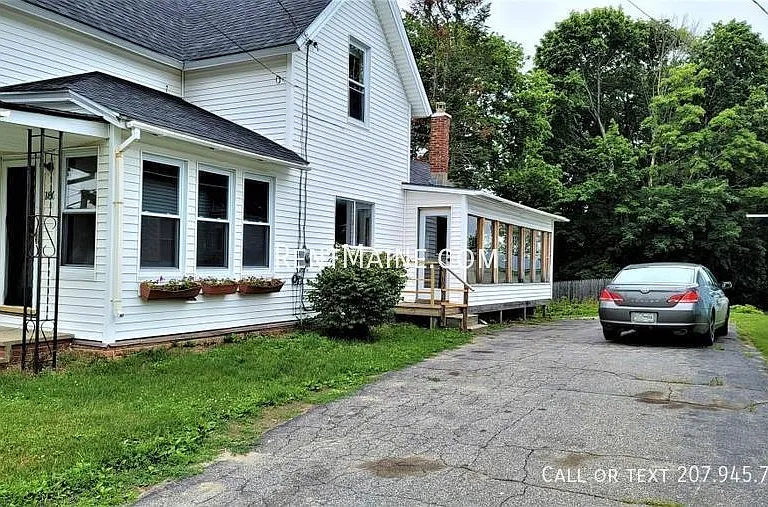 180 4th St — Photo 19