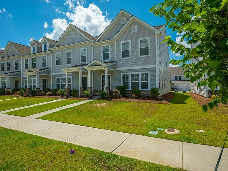 326 Surfbird Rd — Photo 3