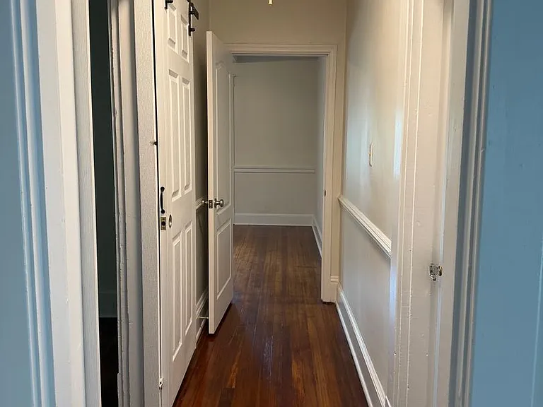 305 Sussex St — Photo 4