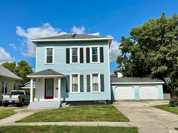 706 W Douglas Ave, Jacksonville, IL 62650