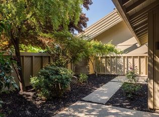 2074 Willow Bar Ct, Gold River, CA