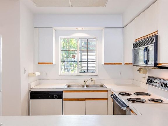 5th image of 285 Sunrise Cay APT 5