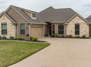 2617 Forest Oaks Dr, College Station, TX 77845