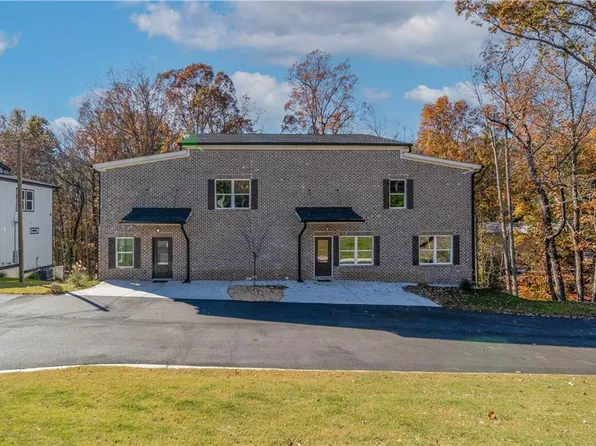 2381 Highpoint Rd, Snellville, GA 30078