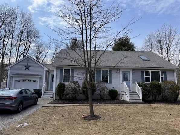 13 Stuart St, Oxford, MA 01540