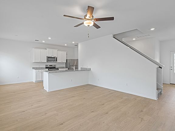 A beautiful foyer welcomes guests