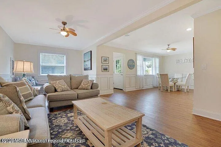 68 Berry Pl — Photo 3
