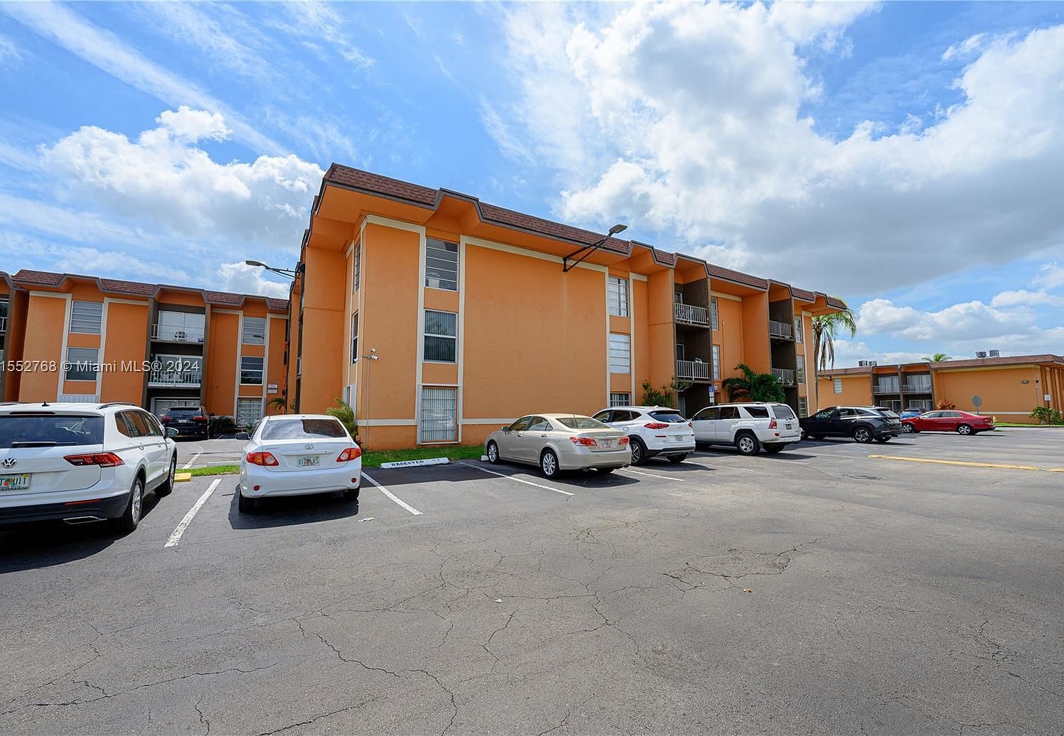 9405 SW 76th St APT Y23, Miami, FL 33173 | Zillow